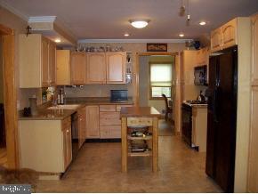 172 Pinewood Road Toms River, NJ 08753 - Photo 3 of 6