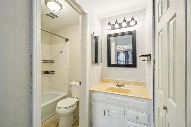 $135,000 | 44432 Newburyport Drive, Canton, MI 48187