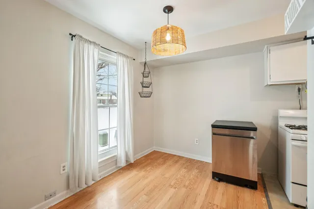 $135,000 | 44432 Newburyport Drive, Canton, MI 48187