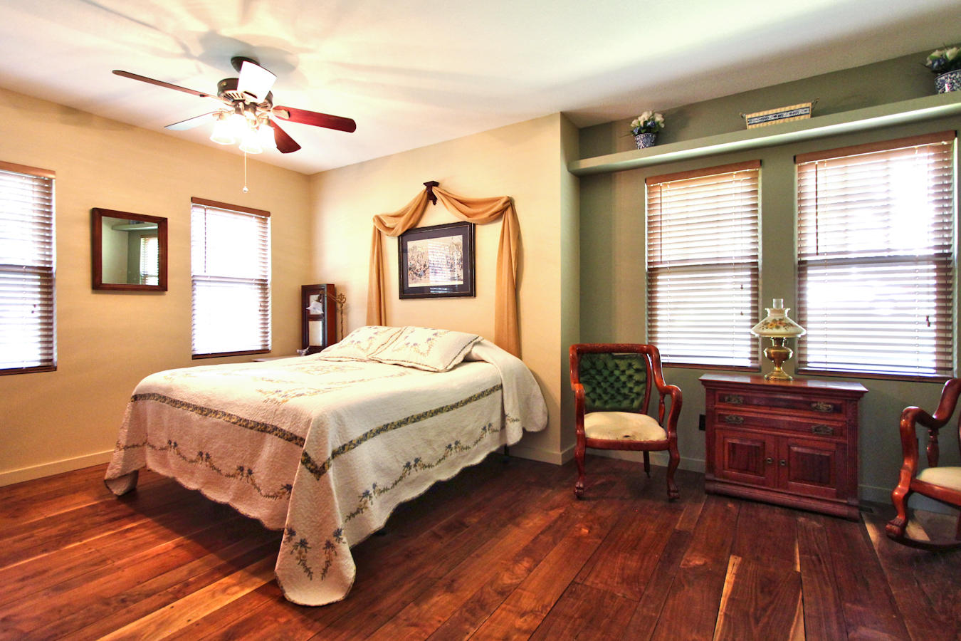 215 Inata Trace Loudon, TN 37774 - Photo 21 of 39 20_Master Bedroom View 1
