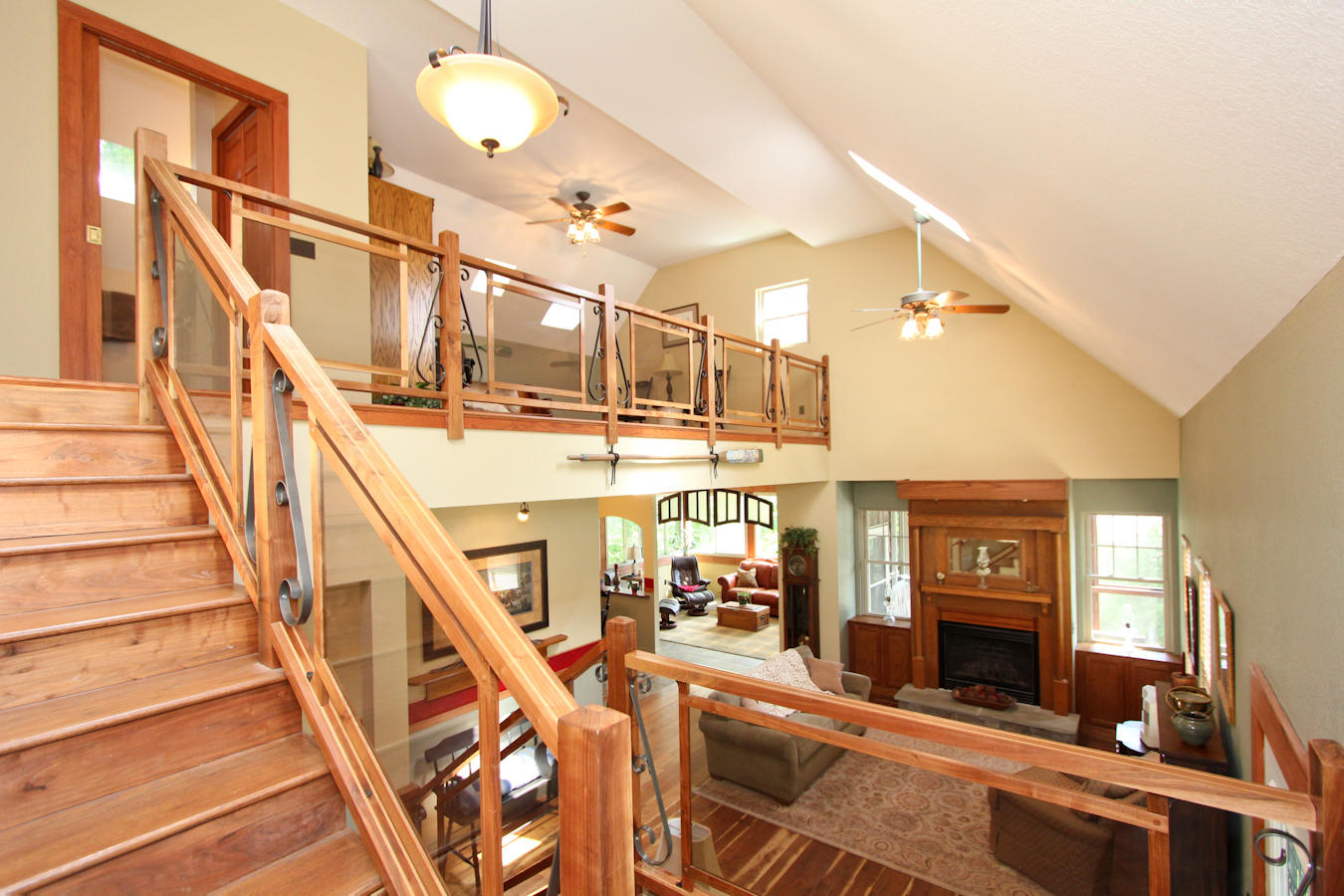 215 Inata Trace Loudon, TN 37774 - Photo 26 of 39 25_Staircase to Upper Leve