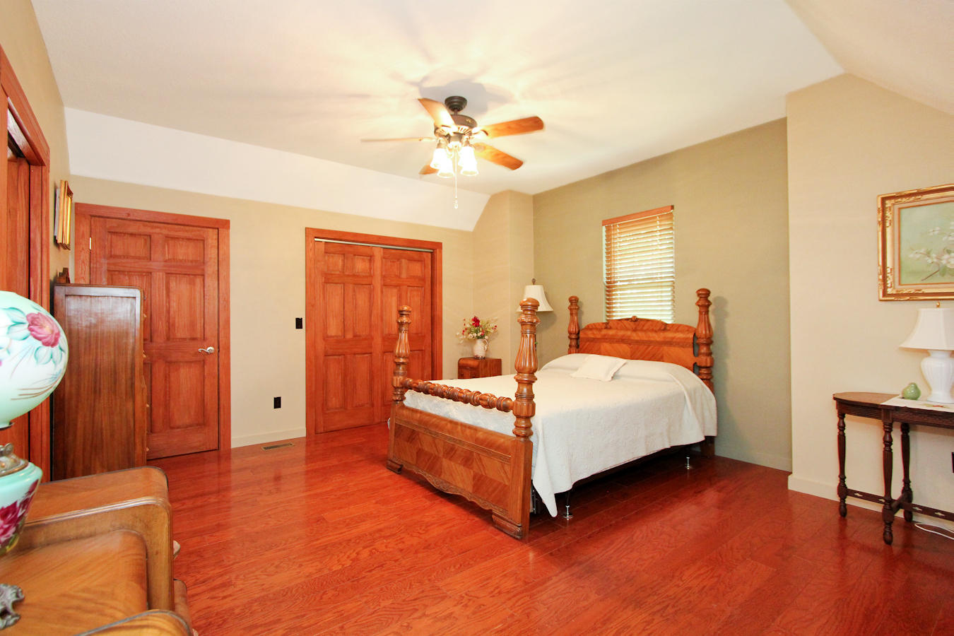 215 Inata Trace Loudon, TN 37774 - Photo 29 of 39 28_Bedroom 2