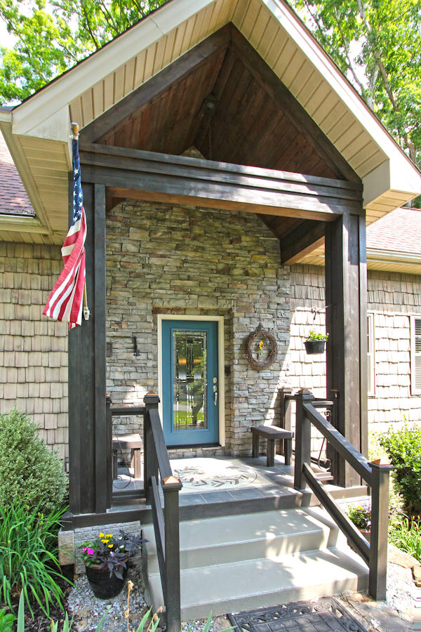 215 Inata Trace Loudon, TN 37774 - Photo 4 of 39 04_Front Porch