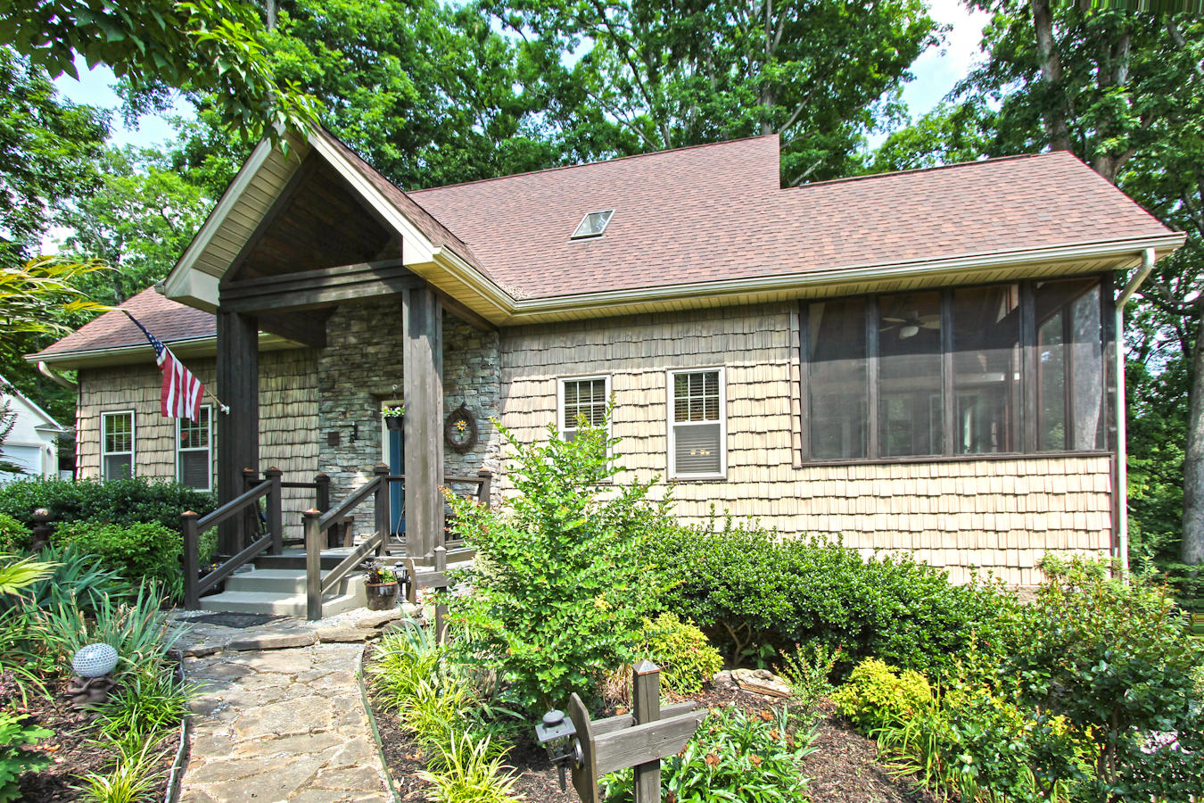 215 Inata Trace Loudon, TN 37774 - Photo 5 of 39 05_Front View 4