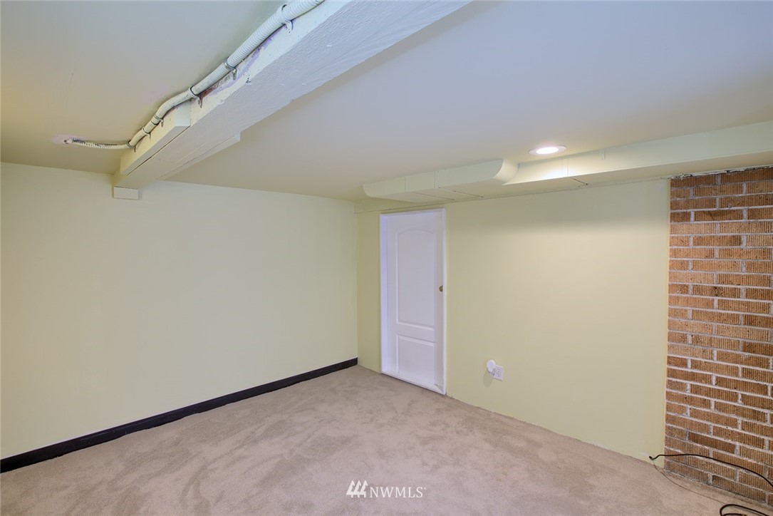 207 Taylor Avenue Northwest Renton, WA 98057 - Photo 12 of 18 Gallery Image 12