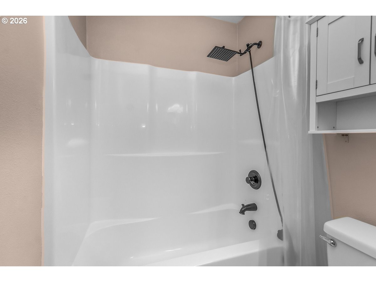 8684 Southwest Borders Street Portland, OR 97223 - Photo 21 of 39 Gallery Image 21