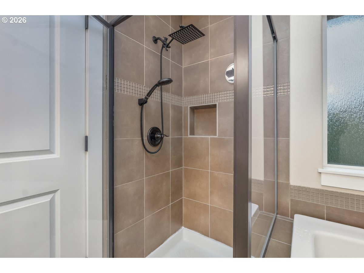8684 Southwest Borders Street Portland, OR 97223 - Photo 28 of 39 Gallery Image 28