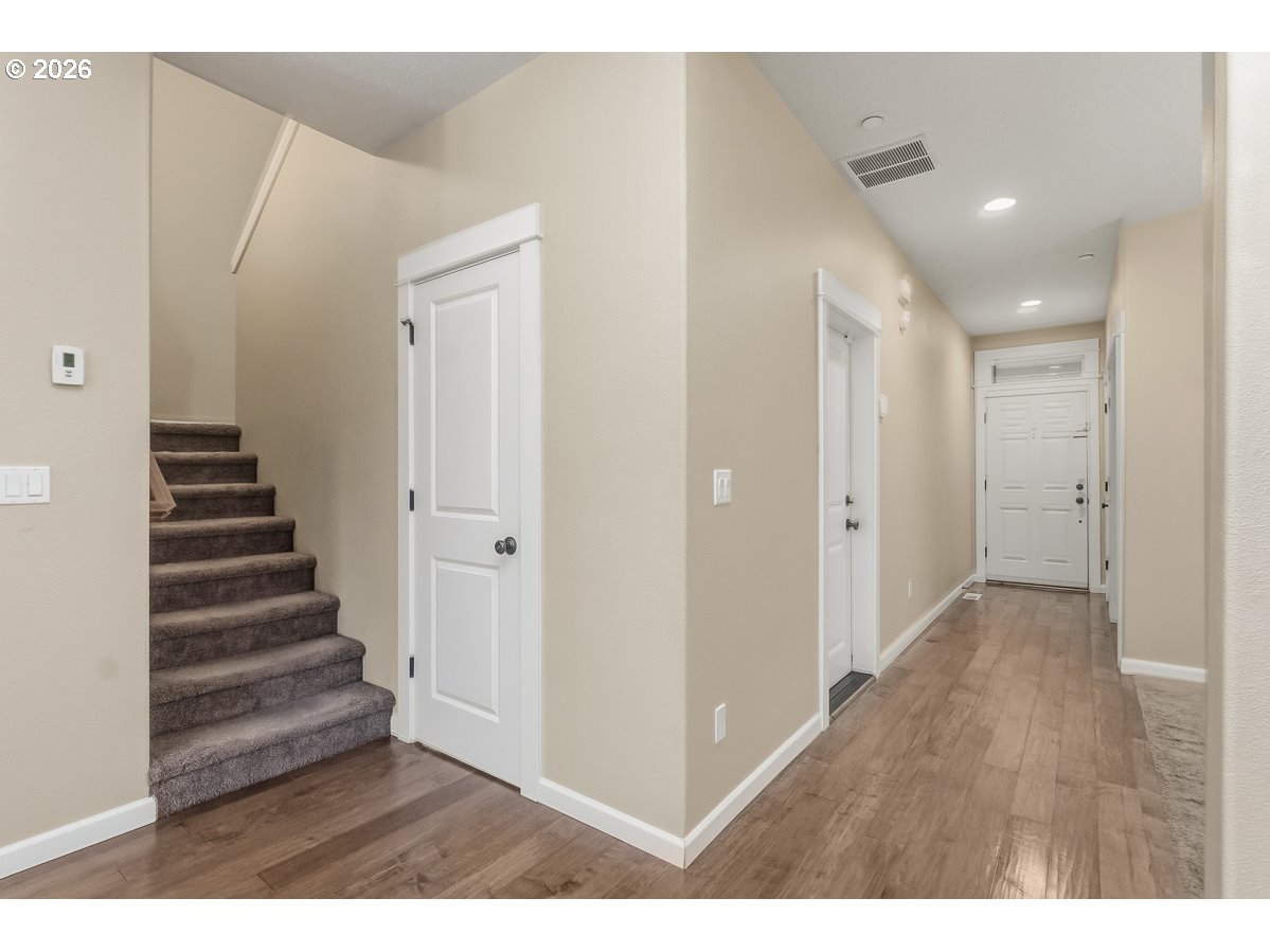 8684 Southwest Borders Street Portland, OR 97223 - Photo 3 of 39 Gallery Image 3