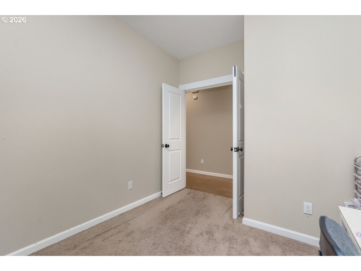 8684 Southwest Borders Street Portland, OR 97223 - Photo 5 of 39 Gallery Image 5