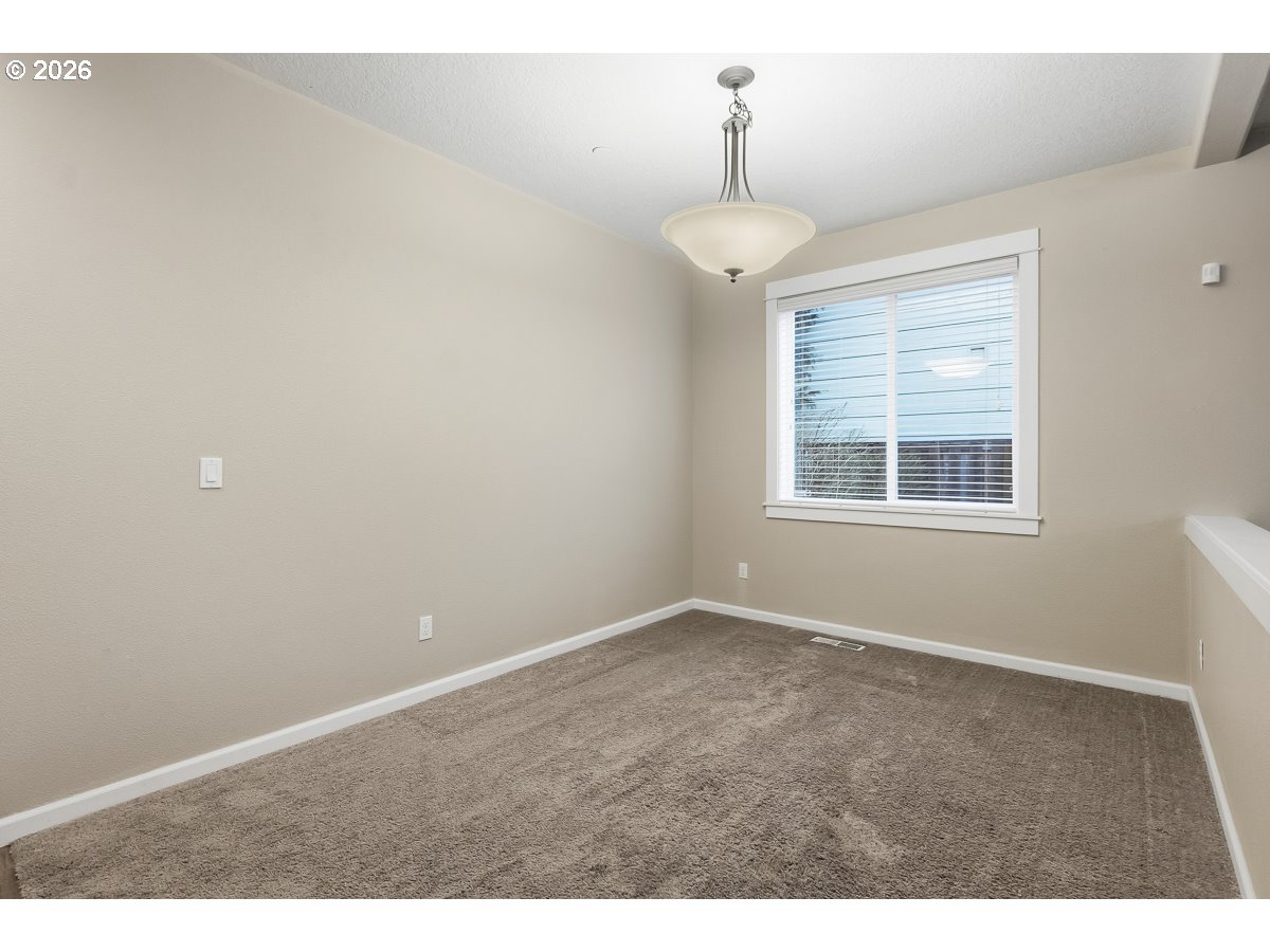 8684 Southwest Borders Street Portland, OR 97223 - Photo 7 of 39 Gallery Image 7