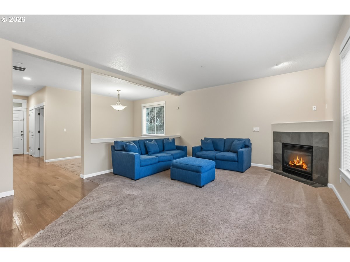 8684 Southwest Borders Street Portland, OR 97223 - Photo 8 of 39 Gallery Image 8