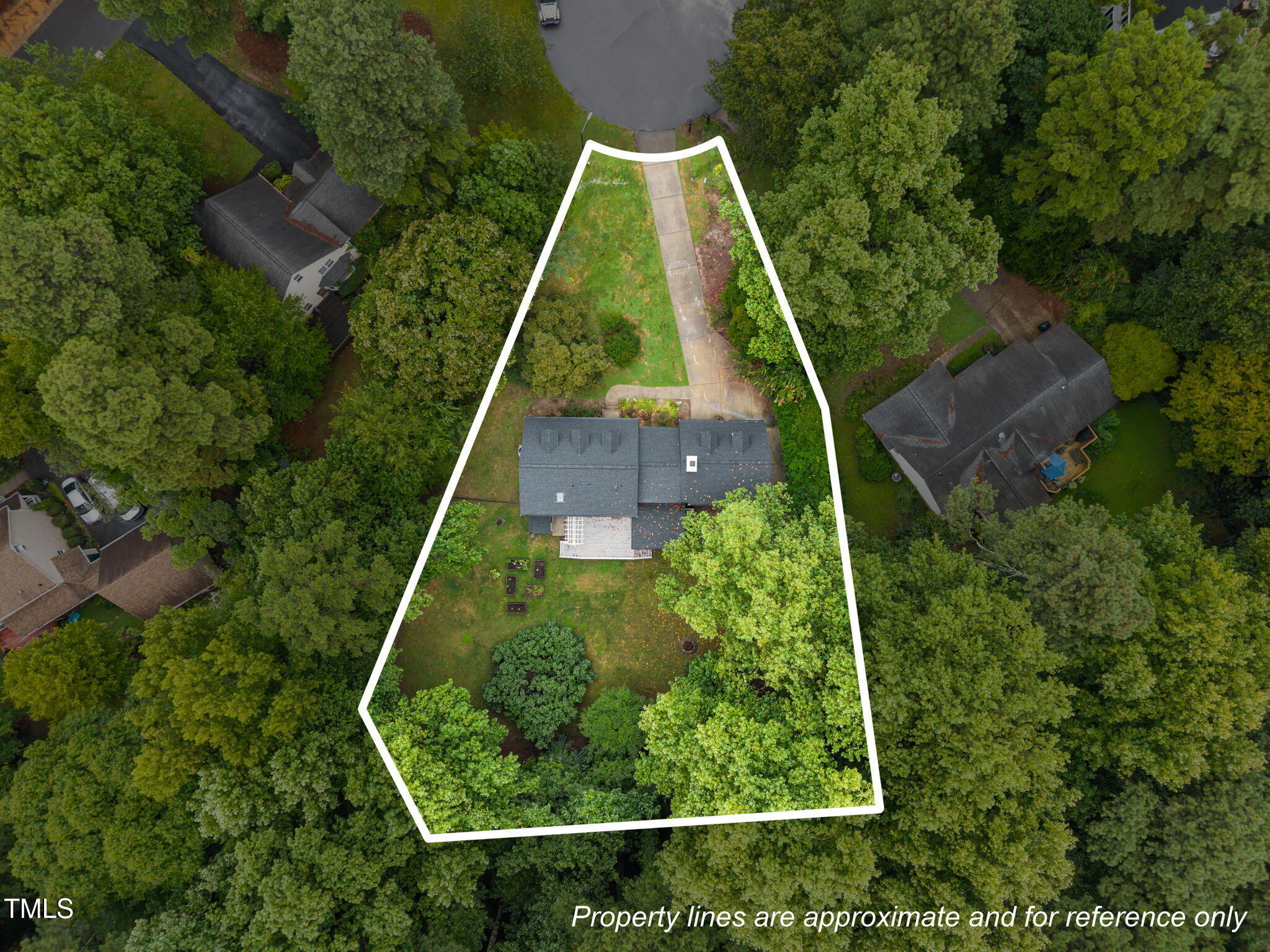 2204 Corberrie Lane Raleigh, NC 27613 - Photo 36 of 39 an aerial view of house with yard