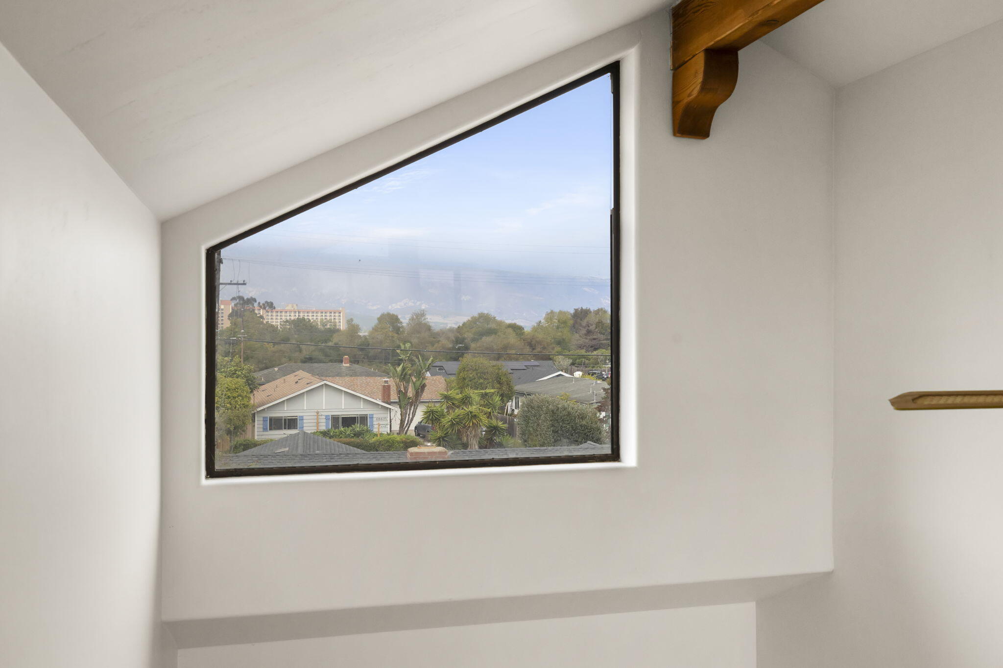 6870 Trigo Road Goleta, CA 93117 - Photo 15 of 25 a view of a window with a small space