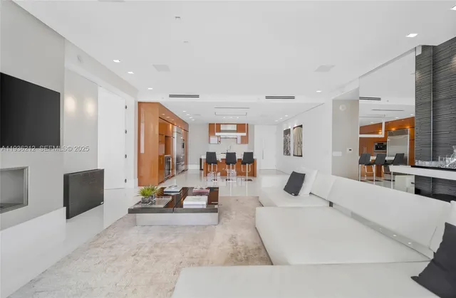 $3,595,000 | 9701 Collins Avenue, Unit 1405S, Bal Harbour, FL 33154