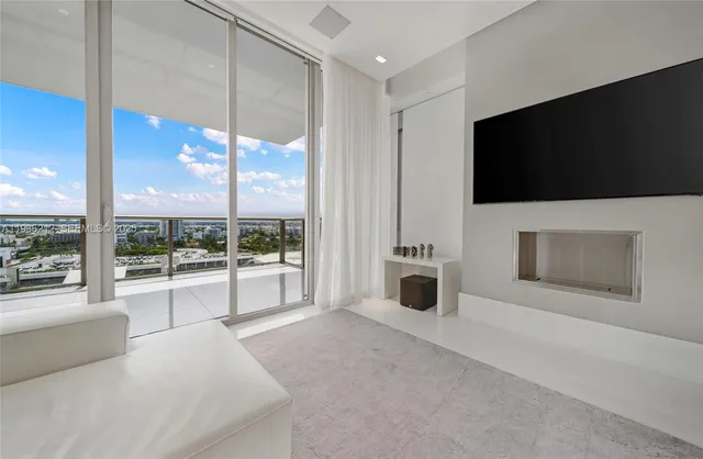 $3,595,000 | 9701 Collins Avenue, Unit 1405S, Bal Harbour, FL 33154
