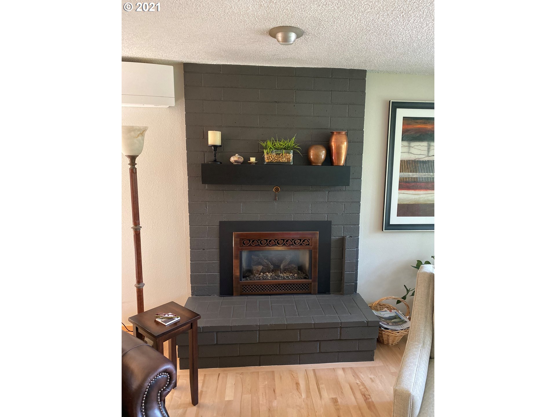 4448 Fox Hollow Road Eugene, OR 97405 - Photo 6 of 28 Gallery Image 6
