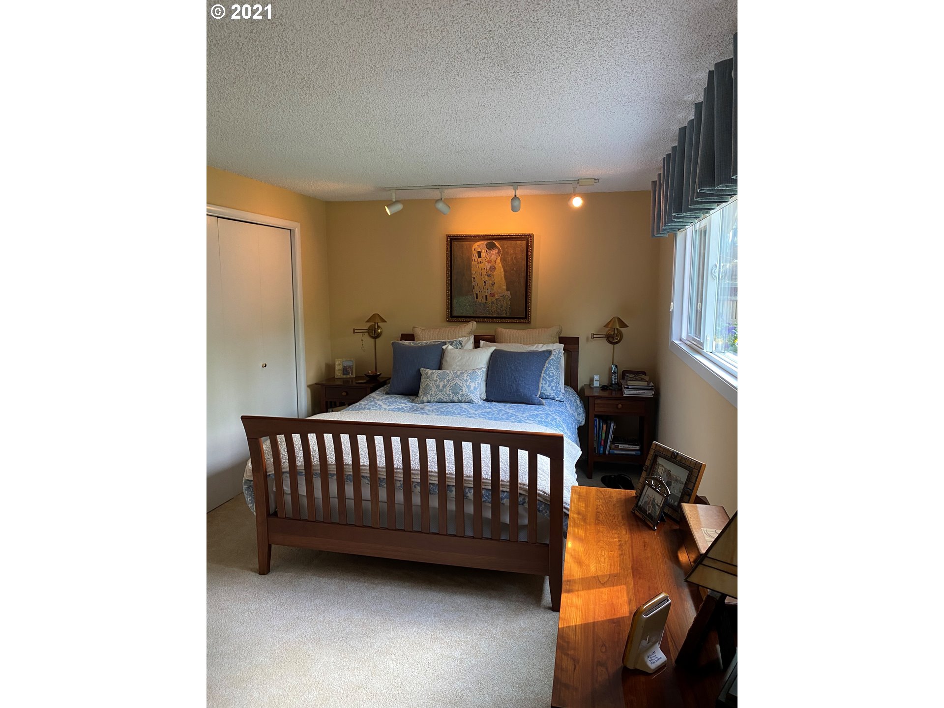 4448 Fox Hollow Road Eugene, OR 97405 - Photo 10 of 28 Gallery Image 10