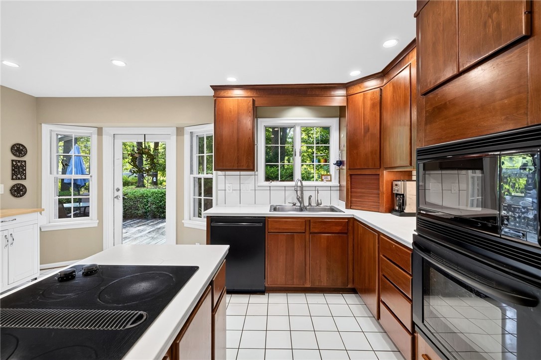 14 Countryside Road Fairport, NY 14450 - Photo 6 of 44 Gallery Image 6