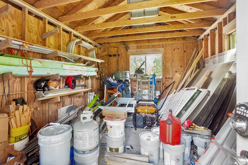 14009 West Hughes Road Dickinson, TX 77539 - Photo 51 of 54 a utility room with dryer and washer