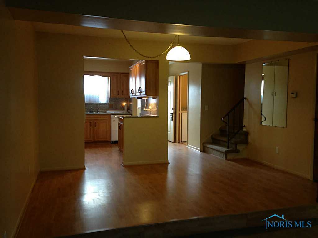 2270 Rockspring Road, Unit 14 Toledo, OH 43614 - Photo 11 of 19 Gallery Image 11