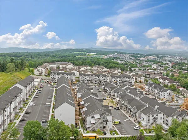 $485,000 | 6 Dzikov Street, Unit 301, Monroe, NY 10950