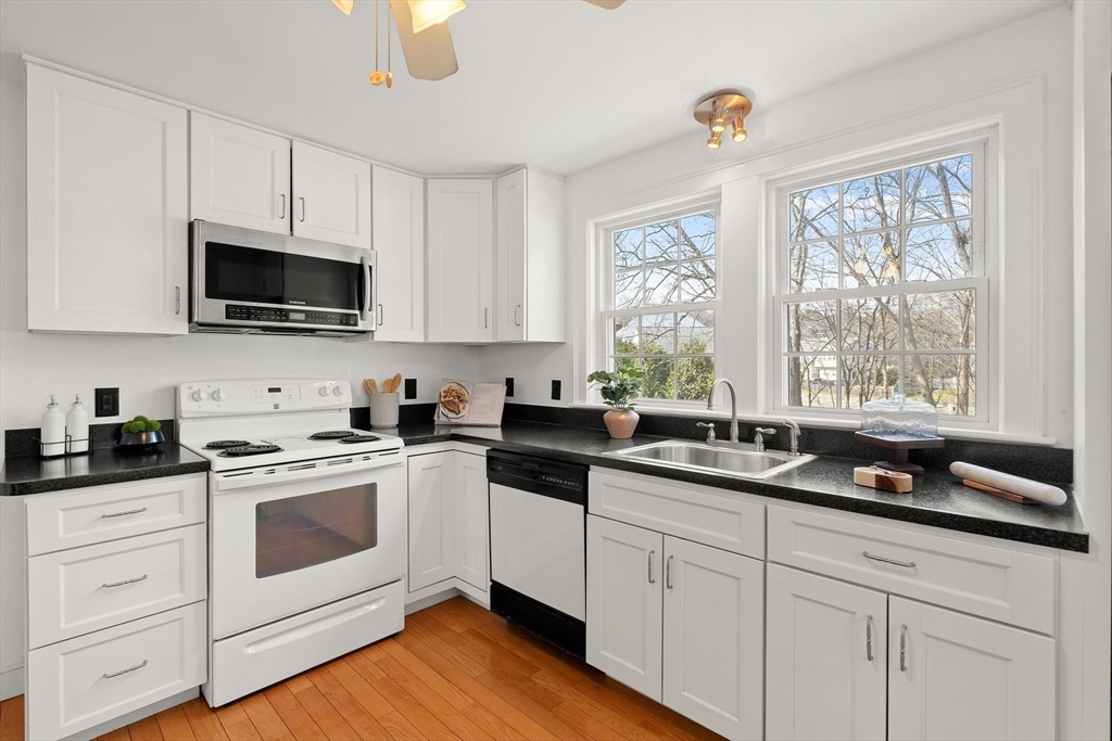 424 Washington Street Canton, MA 02021 - Photo 11 of 40