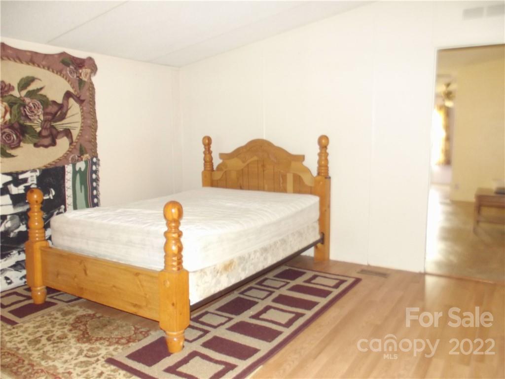 7773 Riverbend Road Claremont, NC 28610 - Photo 2 of 13 Gallery Image 2