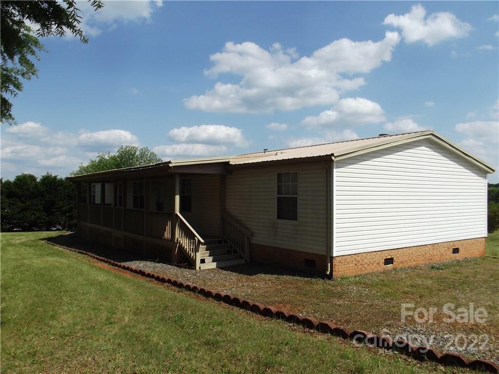 7773 Riverbend Road Claremont, NC 28610 - Photo 10 of 13 Gallery Image 10