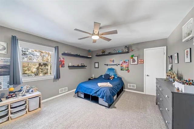 $415,000 | 12418 West 100th Street, Lenexa, KS 66215