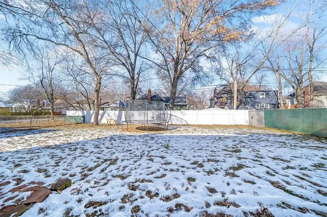 $415,000 | 12418 West 100th Street, Lenexa, KS 66215