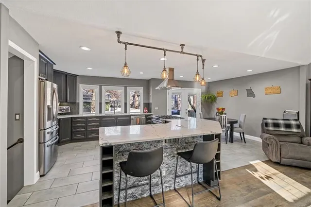 $415,000 | 12418 West 100th Street, Lenexa, KS 66215