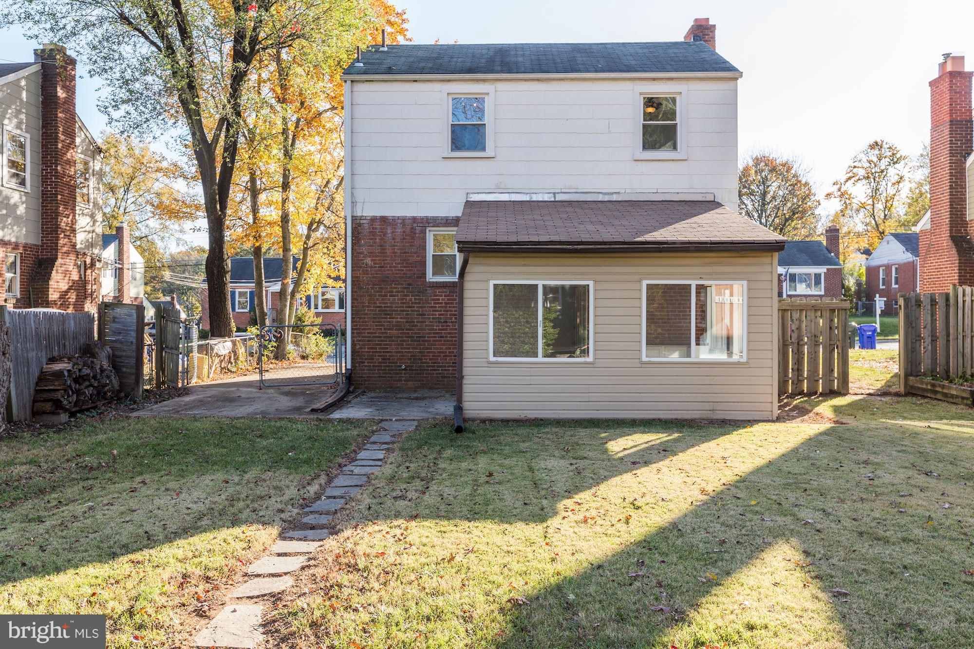 5018 Laguna Road College Park, MD 20740 - Photo 28 of 30 a front view of a house with garden