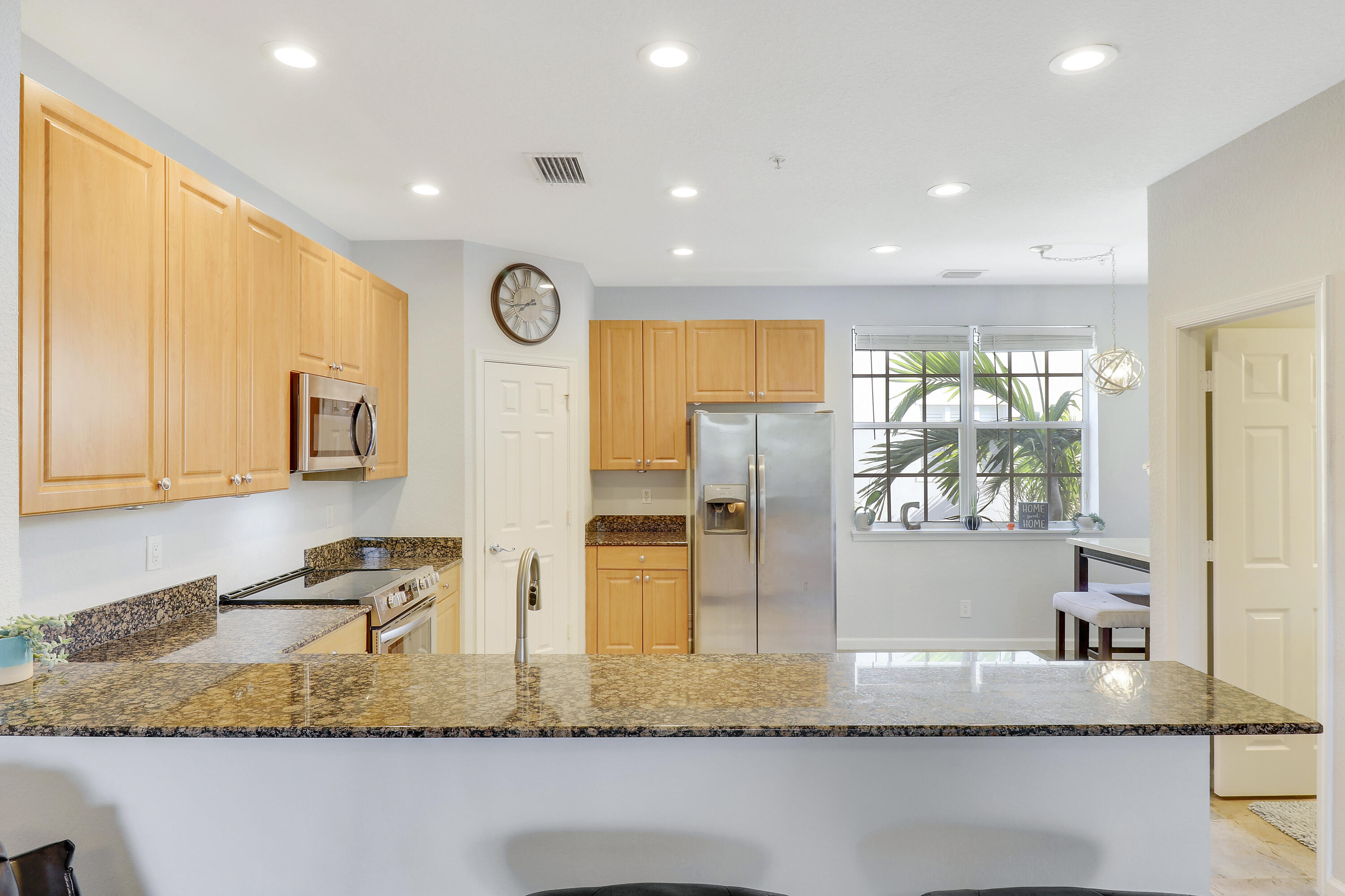 409 School House Road Jupiter, FL 33458 - Photo 11 of 32 House-13 (4)