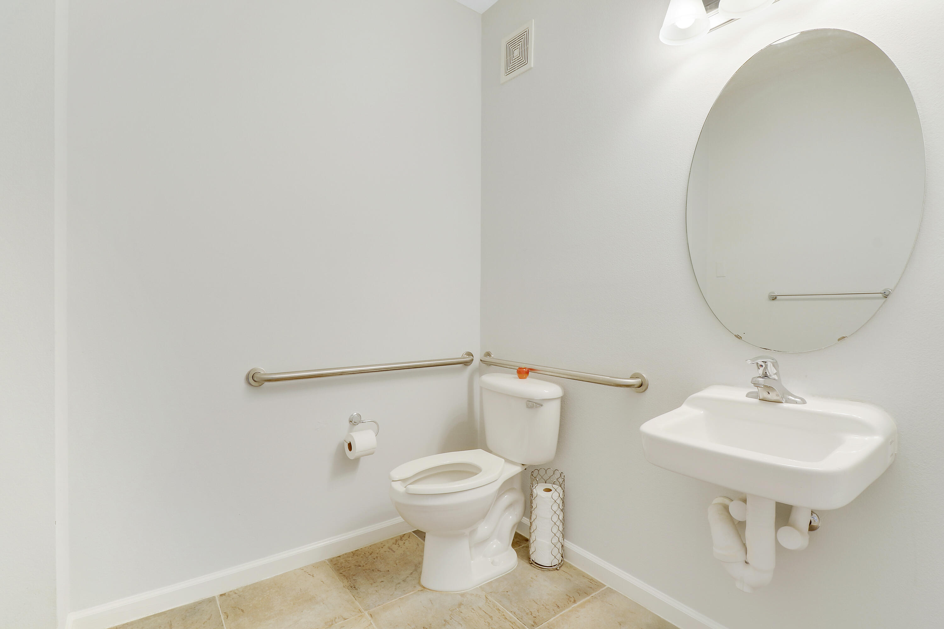 409 School House Road Jupiter, FL 33458 - Photo 10 of 32 House-1 (3)