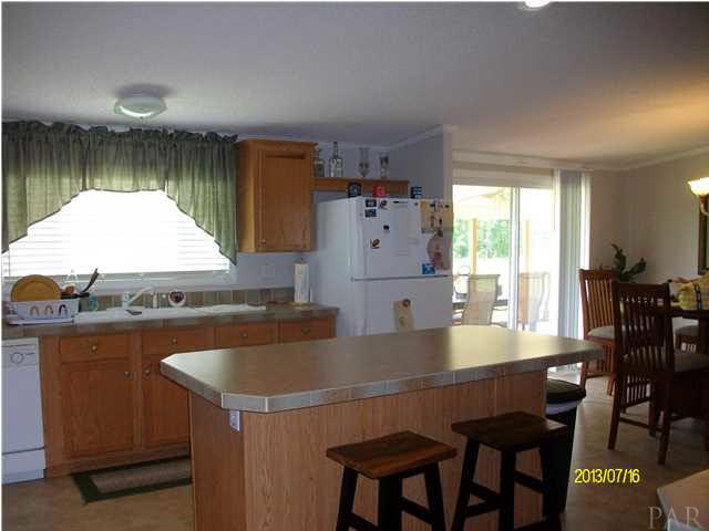 10539 Bernice Road Milton, FL 32583 - Photo 3 of 24 Gallery Image 3