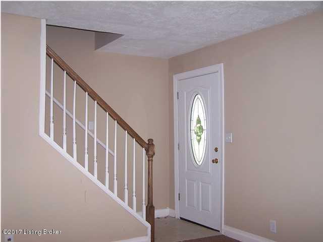 4712 Dohn Road Louisville, KY 40216 - Photo 2 of 16 20140108214843088609000000-o