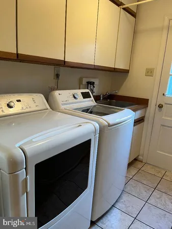 $4,200 | 8111 Saxony Drive, Annandale, VA 22003