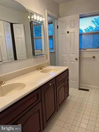 $4,200 | 8111 Saxony Drive, Annandale, VA 22003