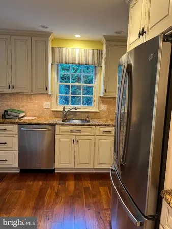 $4,200 | 8111 Saxony Drive, Annandale, VA 22003