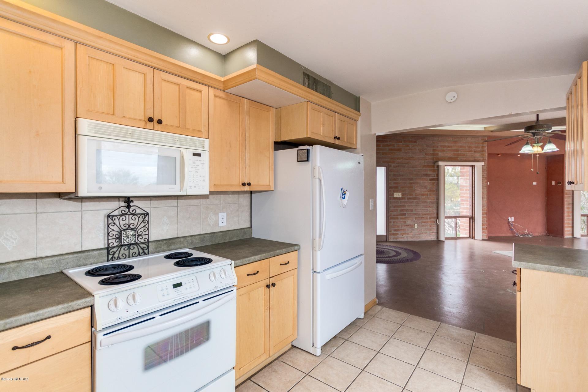 2921 South Jeftoria Road Tucson, AZ 85713 - Photo 10 of 28 Gallery Image 10