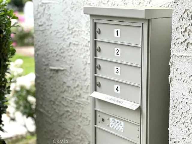 $4,650 | 4704 Park Granada, Unit 196, Calabasas, CA 91302