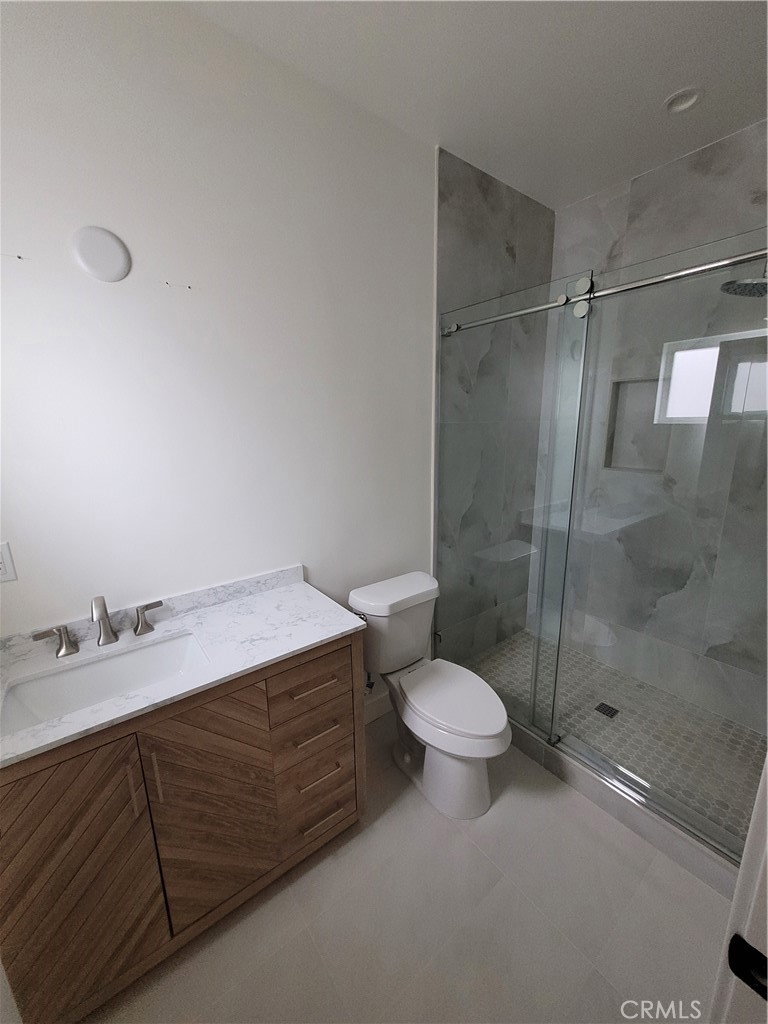 8002 Shirley Avenue Reseda, CA 91335 - Photo 12 of 13