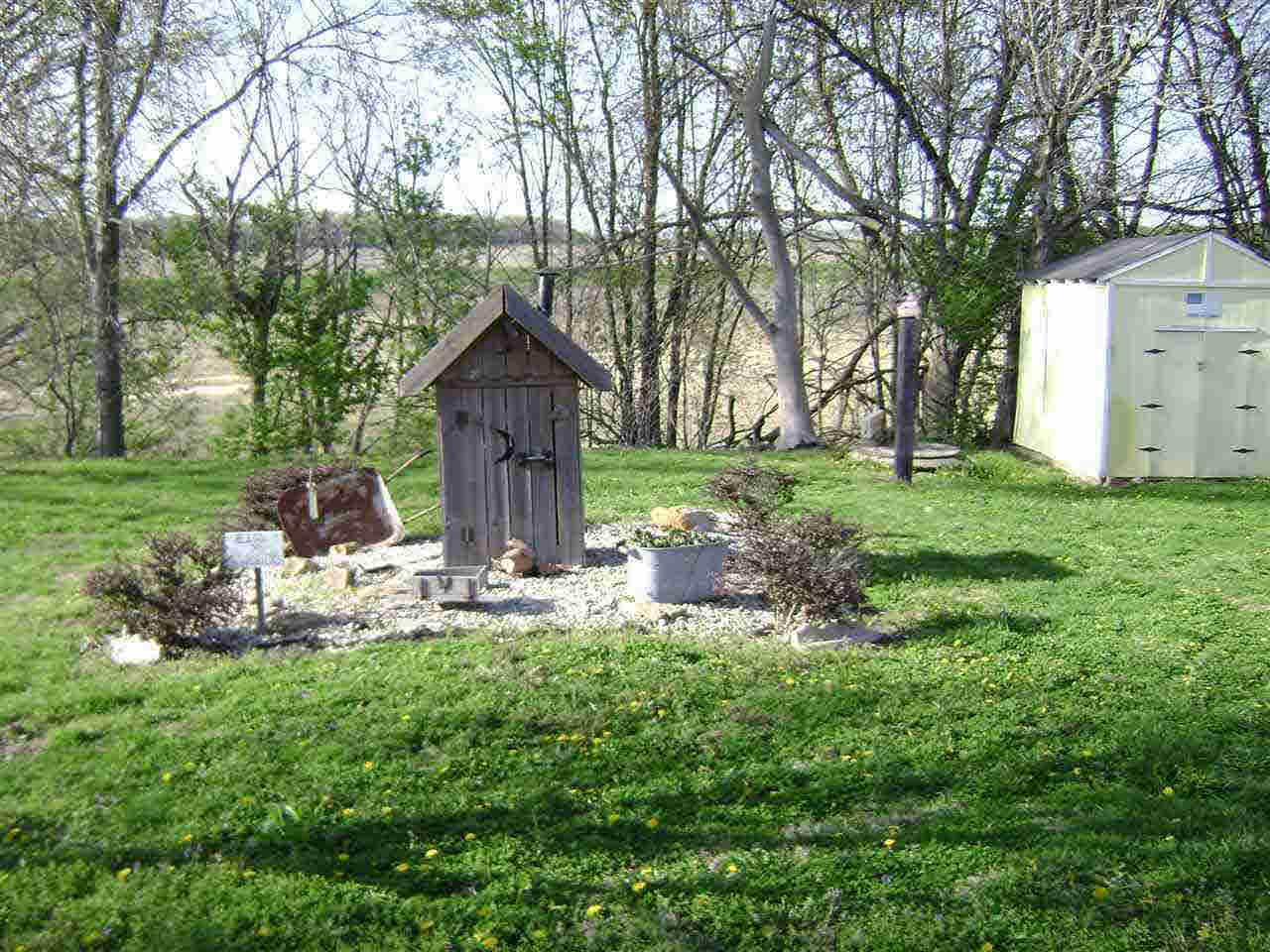 4183 North River Road Bicknell, IN 47512 - Photo 4 of 12