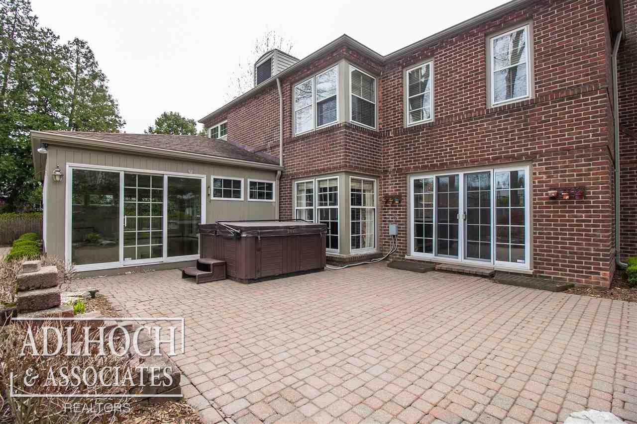 294 Touraine Road Grosse Pointe, MI 48236 - Photo 50 of 52 50010320-61.JPG