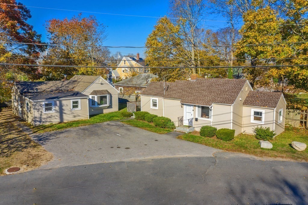 20 Oak Neck Road Barnstable, MA 02601 - Photo 1 of 30