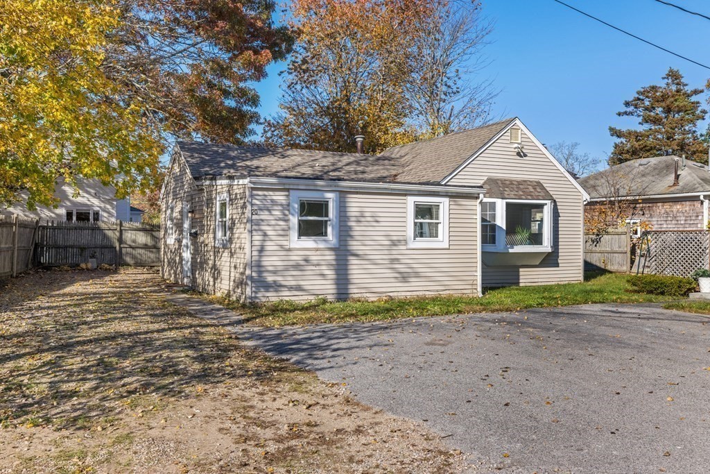 20 Oak Neck Road Barnstable, MA 02601 - Photo 3 of 30