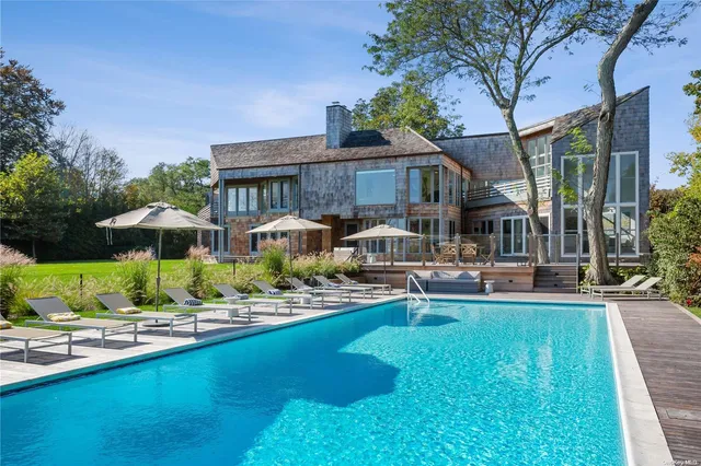 $330,000 | 33 Ocean Avenue, East Hampton, NY 11937