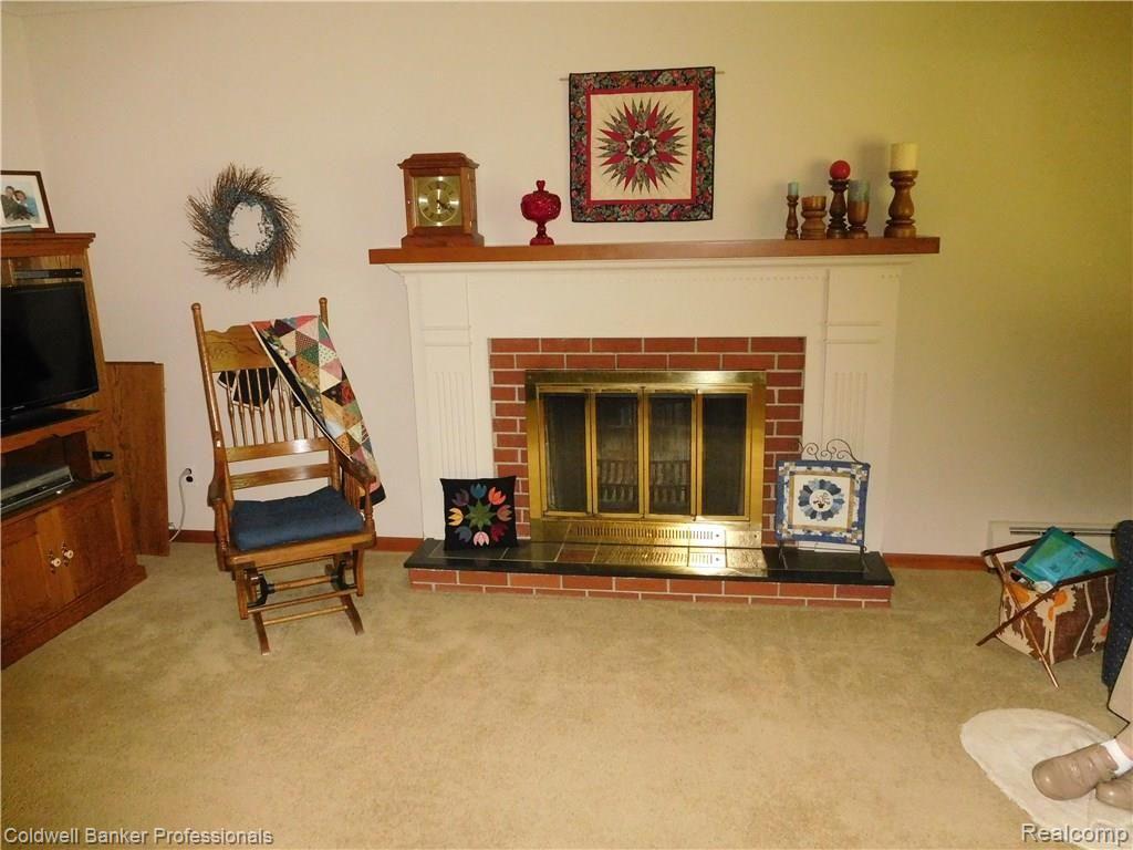 8242 Harding Street Taylor, MI 48180 - Photo 8 of 20 008-DSCN2422.JPG