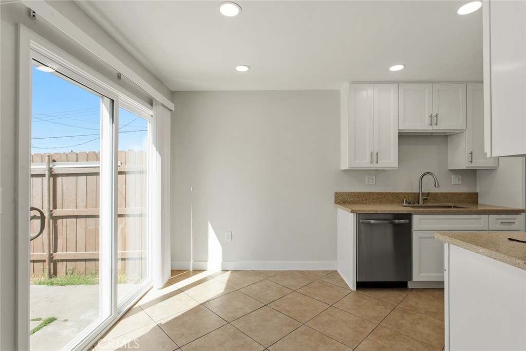 2963 Elgin Drive, Unit A Riverside, CA 92507 - Photo 6 of 28 Gallery Image 6