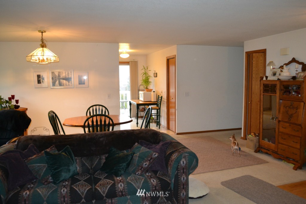 1310 McLeod Road Bellingham, WA 98226 - Photo 4 of 12